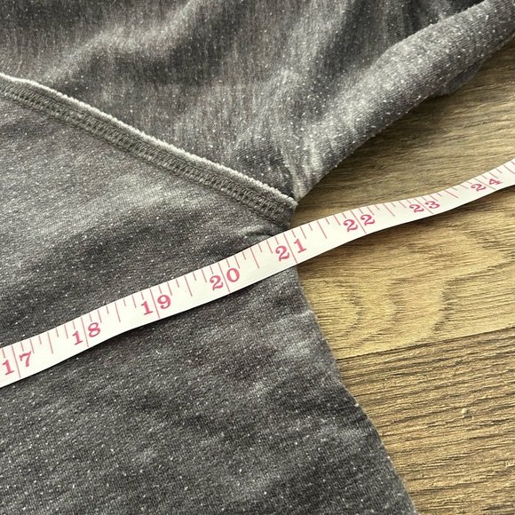 O’Neil Catch the Rays Hoody size medium - Picture 3 of 6